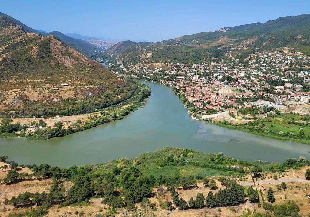 Знаменитое слияние Арагви и Куры, Мцхета, Грузия