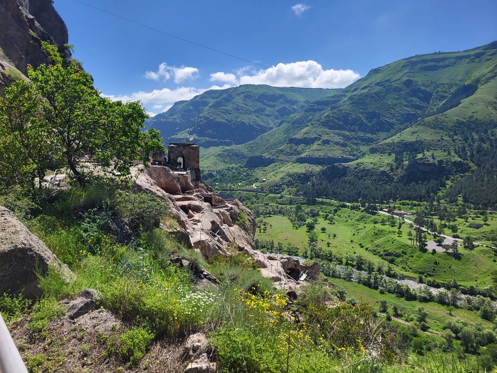 Vardzia cave city